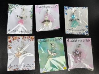 Vánoční nadílka! 👼 Přívěsky a magnety s 👼. Cena za 1 ks 35 Kč. Při koupi 10 ks cena 30 Kč. Při koupi 20 Ks cena 25 Kč. Při...